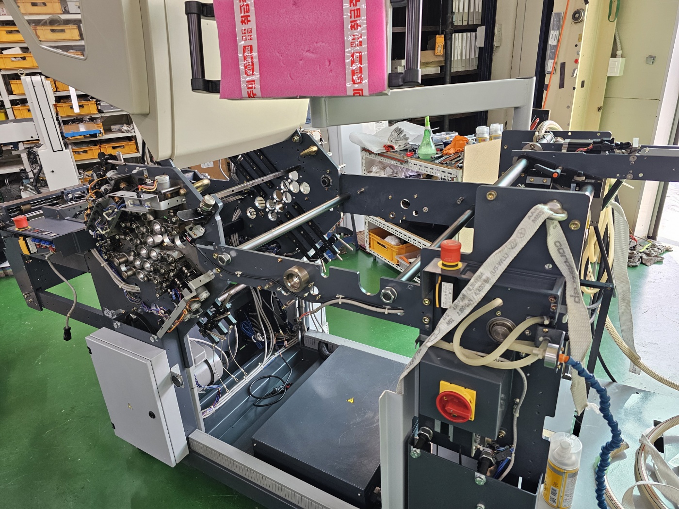 B2 Folding machine