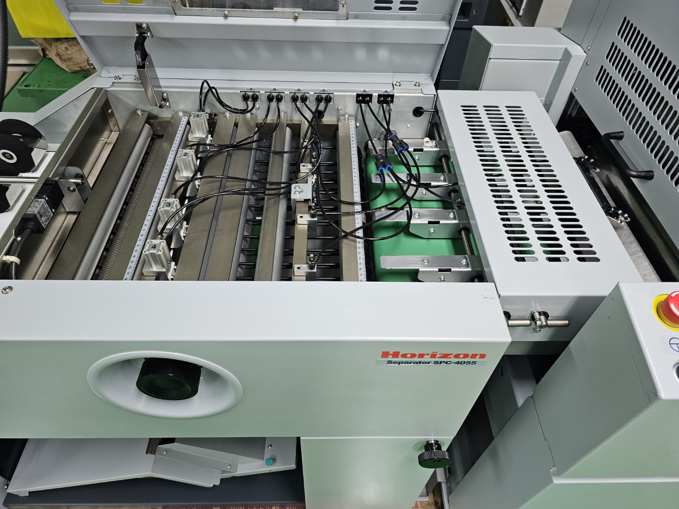 Die-cutting machine